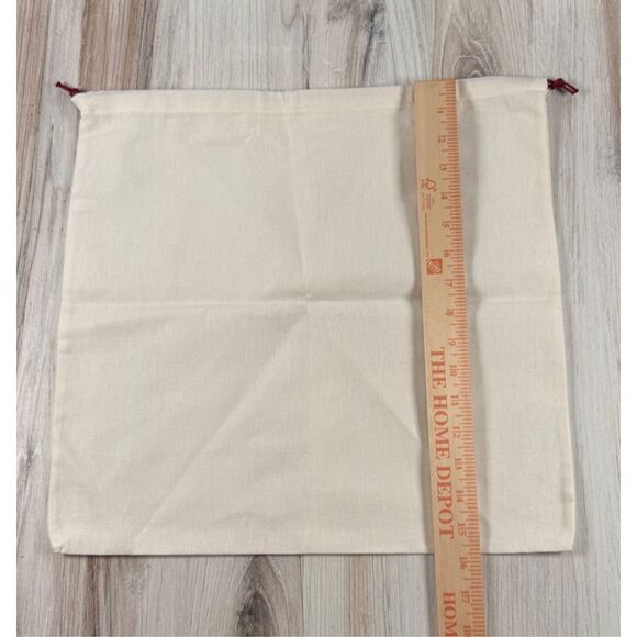 16”x16” Salvatore Ferragamo Dust Bag (Item# 0333) - Picture 4 of 4